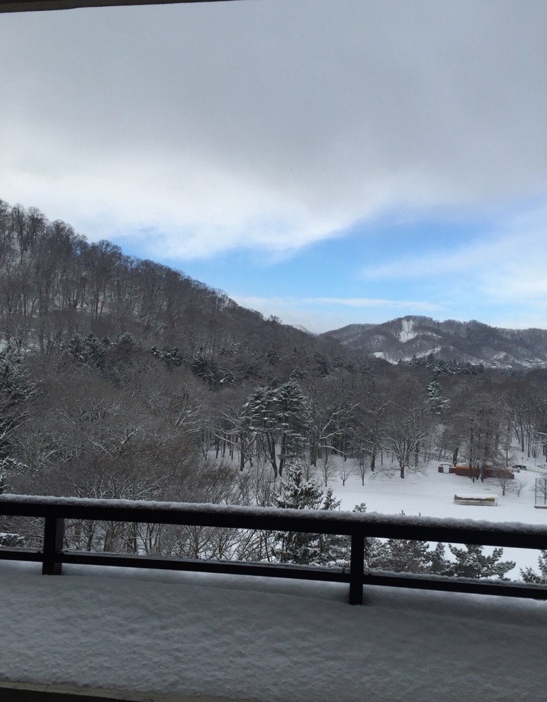 �D�y�̐��F